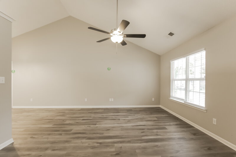 1,905/Mo, 6319 Fresh Wind Ave Charlotte, NC 28212 Living Room View