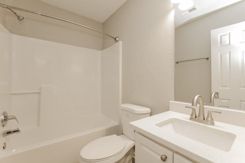 1,905/Mo, 6319 Fresh Wind Ave Charlotte, NC 28212 Bathroom View