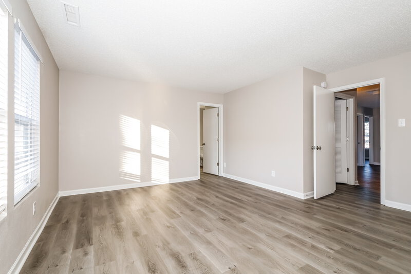 1,740/Mo, 7249 Fox Point Dr Charlotte, NC 28269 Main Bedroom View 2