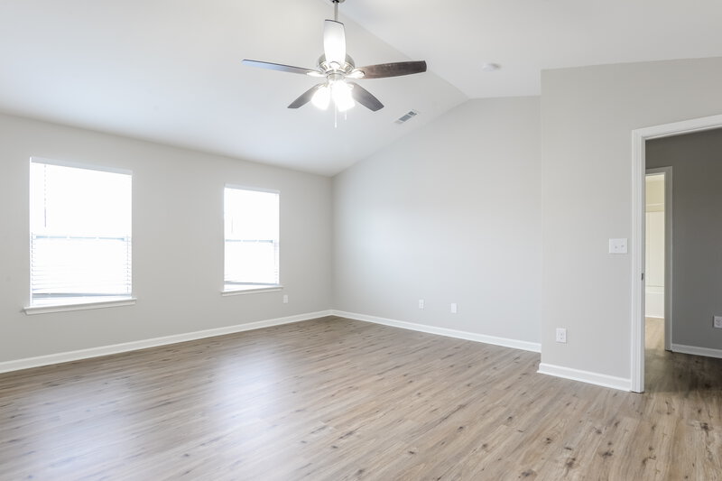 2,260/Mo, 2613 Cider Ridge Rd # 52 Dallas, NC 28034 Main Bedroom View 2