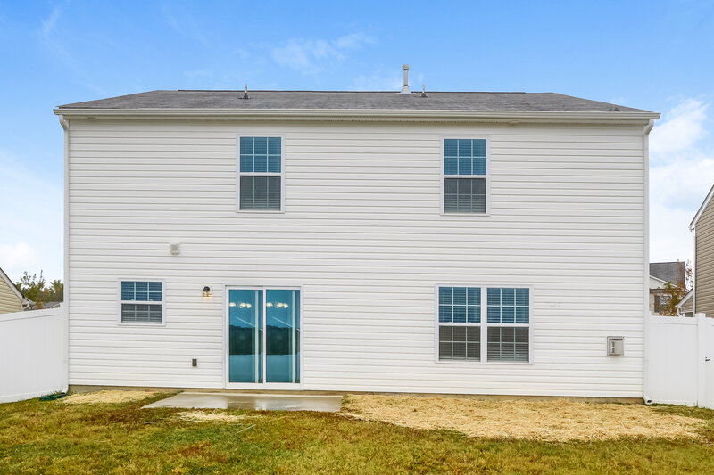 2,260/Mo, 2613 Cider Ridge Rd # 52 Dallas, NC 28034 Rear View
