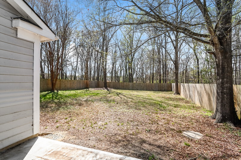 1,900/Mo, 2117 David Earl Dr Charlotte, NC 28213 Rear View