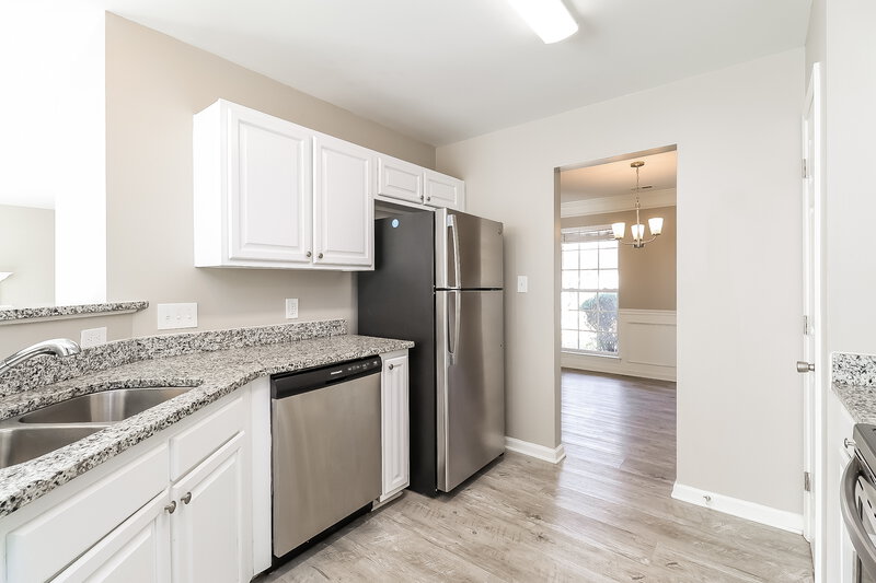 2,180/Mo, 112 Old Willow Rd Mooresville, NC 28115 Kitchen View