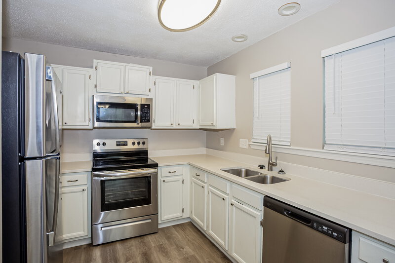 1,990/Mo, 7500 Lawyers Station Dr Mint Hill, NC 28227 Kitchen View