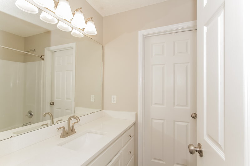 1,860/Mo, 233 Candle Ct Concord, NC 28027 Bathroom View