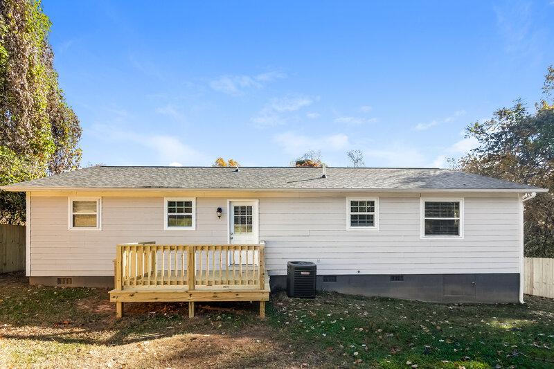 1,695/Mo, 1113 Green Circle Dr Gastonia, NC 28054 Rear View