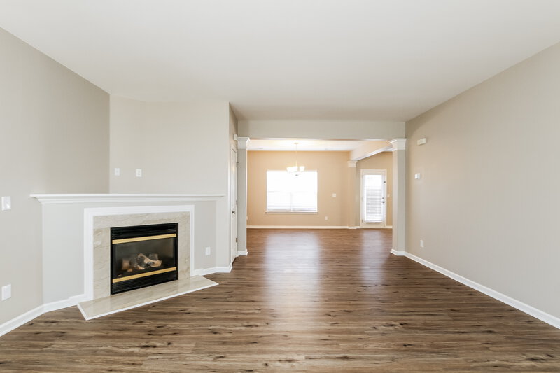 2,180/Mo, 102 Clacton Ct Mooresville, NC 28117 Living Room View 2