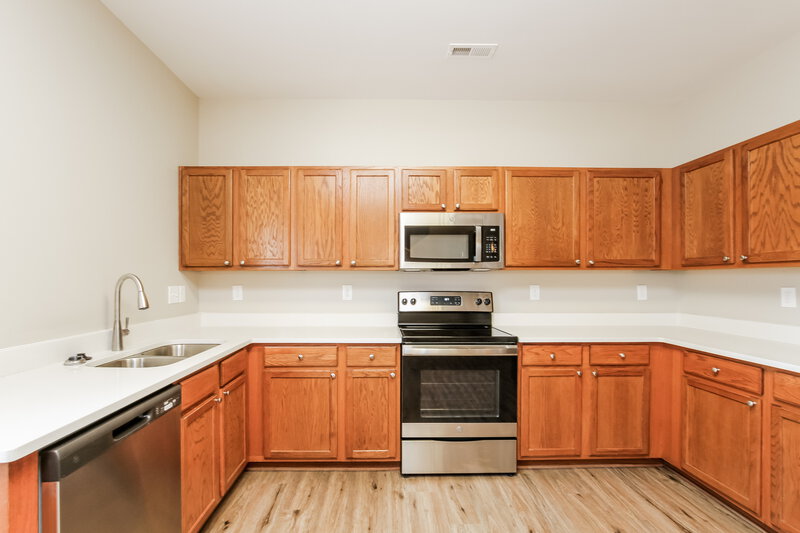 2,180/Mo, 102 Clacton Ct Mooresville, NC 28117 Kitchen View