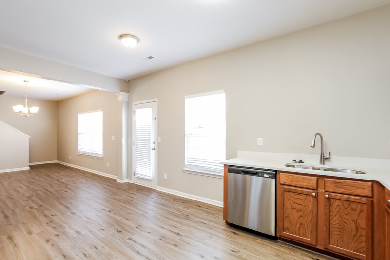 2,180/Mo, 102 Clacton Ct Mooresville, NC 28117 Kitchen View 2