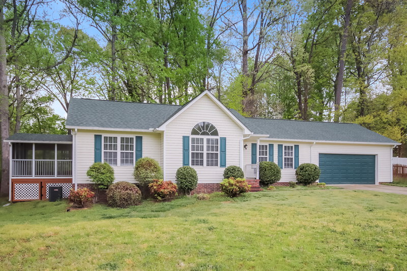 1,750/Mo, 2021 Brantley Creek Dr Kannapolis, NC 28083 Front View