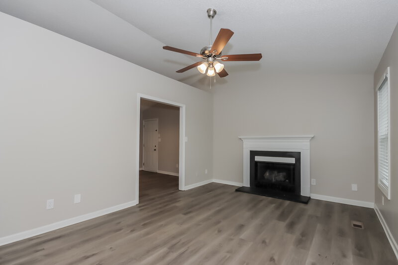 1,750/Mo, 2021 Brantley Creek Dr Kannapolis, NC 28083 Living Room View