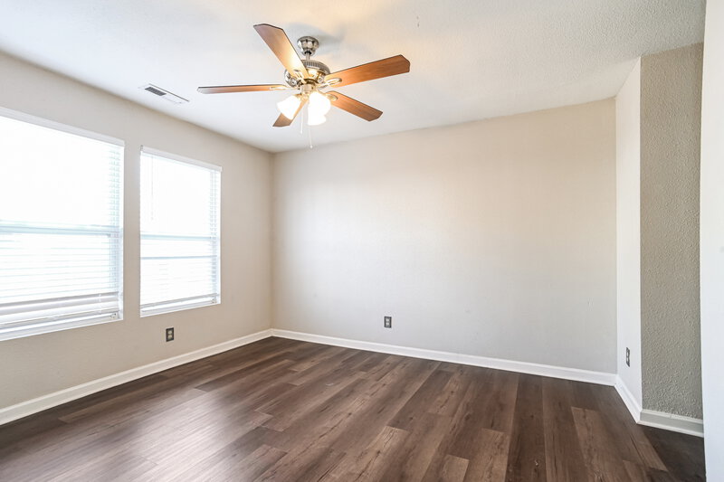 1,800/Mo, 6519 Matlea Ct Charlotte, NC 28215 Main Bedroom View 2