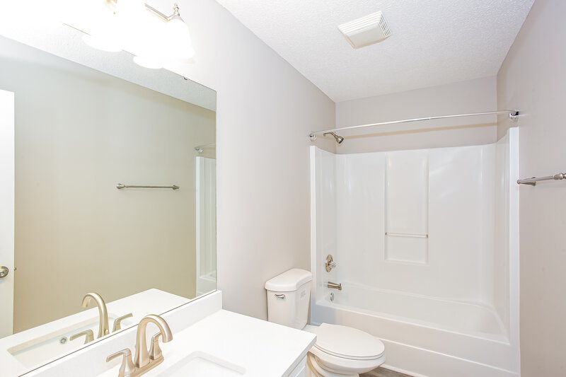 1,785/Mo, 2625 S Ridge Ave Kannapolis, NC 28083 Bathroom View