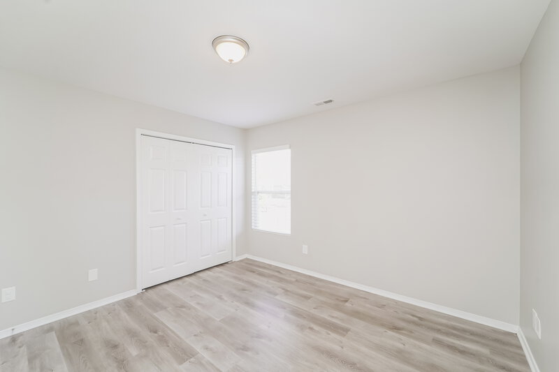 2,125/Mo, 2912 Buckleigh Dr Charlotte, NC 28215 Bedroom View