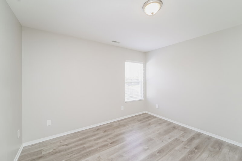 2,125/Mo, 2912 Buckleigh Dr Charlotte, NC 28215 Bedroom View 2
