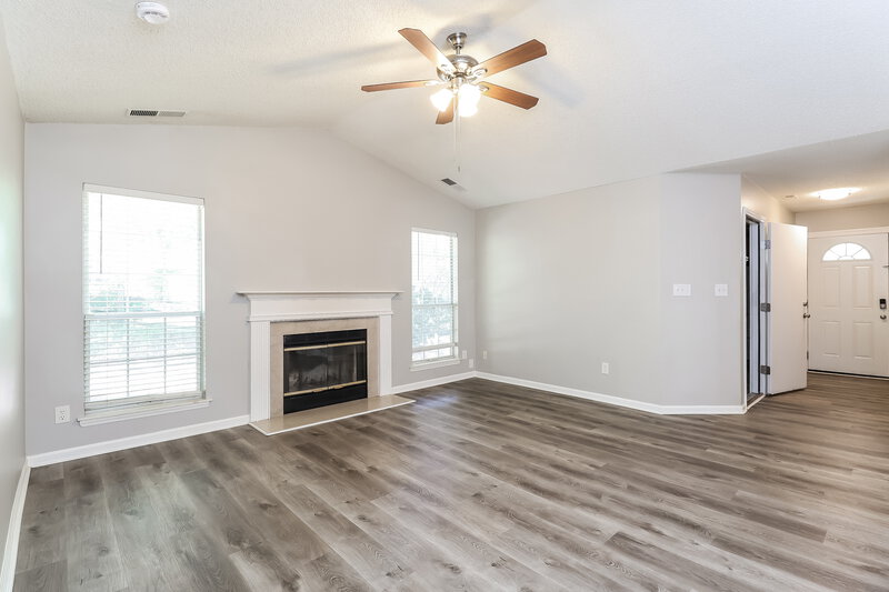 1,930/Mo, 2601 Clarencefield Drive Charlotte, NC 28216 Living Room View 3