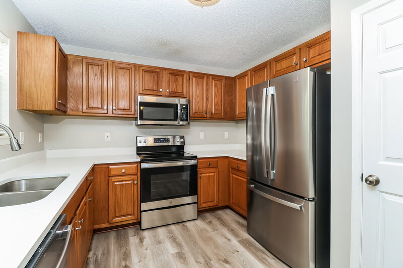 1,930/Mo, 2601 Clarencefield Drive Charlotte, NC 28216 Kitchen View