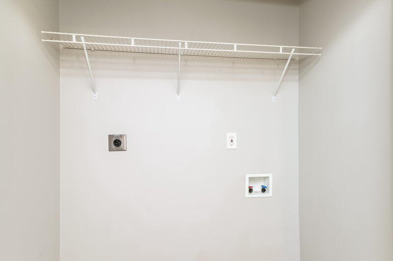 1,930/Mo, 2601 Clarencefield Drive Charlotte, NC 28216 Laundry Room View