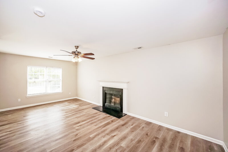 1,945/Mo, 127 Fairmont Cir Kannapolis, NC 28083 Living Room View