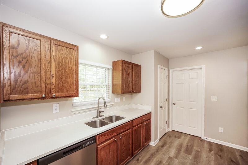 1,945/Mo, 127 Fairmont Cir Kannapolis, NC 28083 Kitchen View