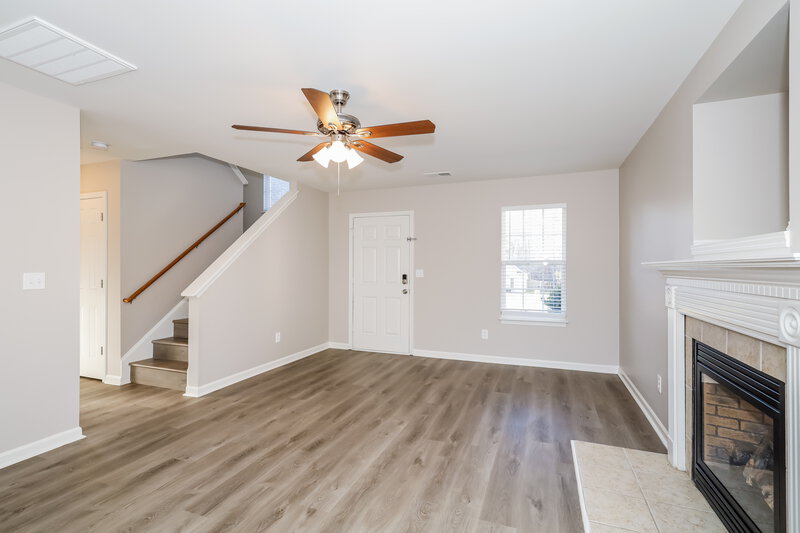 1,660/Mo, 9422 Isaac Hunter Dr Charlotte, NC 28214 Living Room View 4