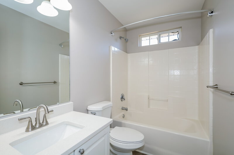 1,660/Mo, 9422 Isaac Hunter Dr Charlotte, NC 28214 Main Bathroom View