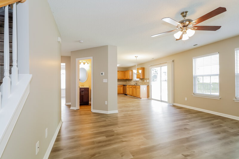 2,045/Mo, 127 Ranlo Ave Gastonia, NC 28054 Living Room View