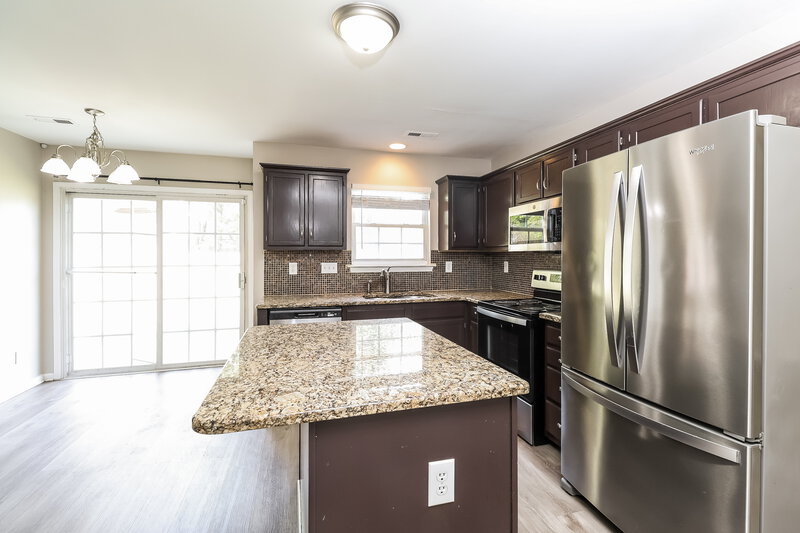 1,935/Mo, 9735 Baxter Caldwell Dr Charlotte, NC 28213 Kitchen View