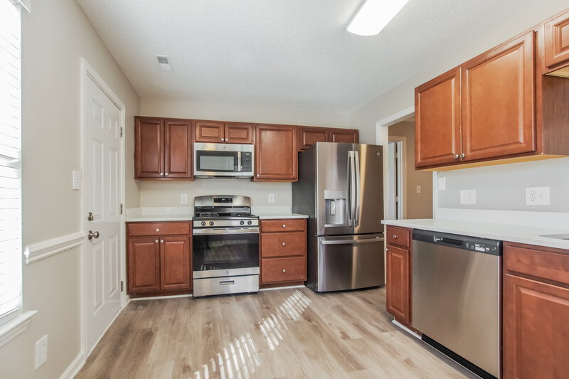 2,040/Mo, 4813 Shea Ct Monroe, NC 28110 Kitchen View 2