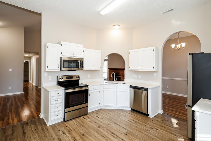 2,115/Mo, 2518 Bushy Pine Ct Charlotte, NC 28273 Kitchen View 2