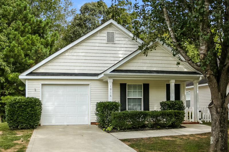 2,020/Mo, 1916 Harrison Park Dr Waxhaw, NC 28173 Front View