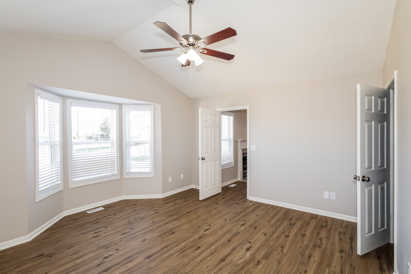 1,740/Mo, 636 Summey Farm Dr Dallas, NC 28034 Main Bedroom View