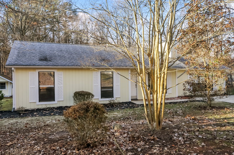 2,015/Mo, 8428 Rittenhouse Cir Charlotte, NC 28270 Front View