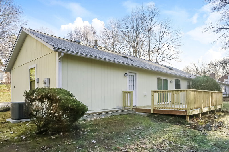 2,015/Mo, 8428 Rittenhouse Cir Charlotte, NC 28270 No Caption View 2