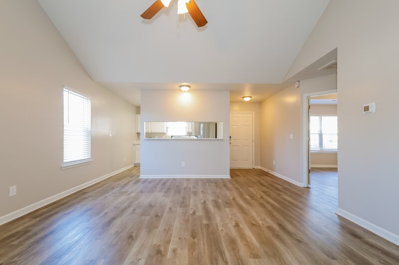 1,715/Mo, 1919 Bromwich Rd Charlotte, NC 28208 Living Room View 2