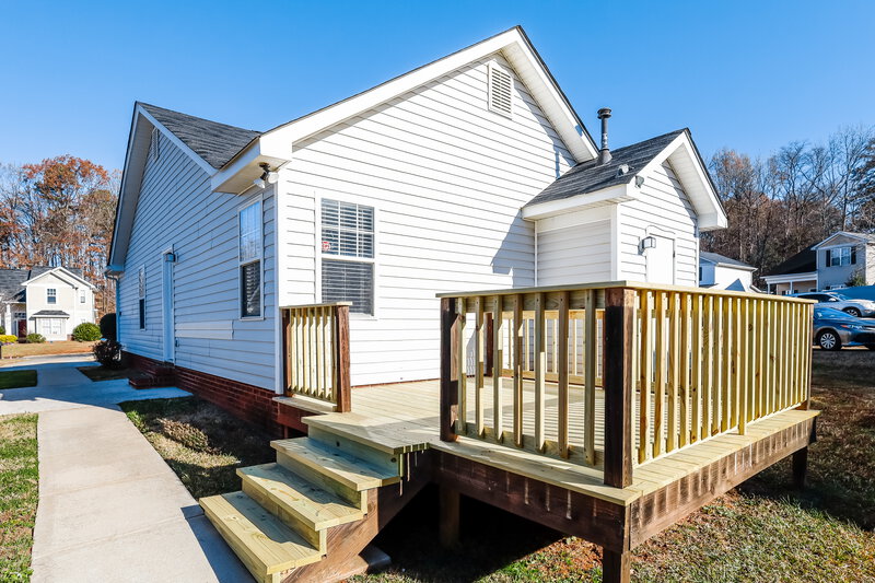 1,715/Mo, 1919 Bromwich Rd Charlotte, NC 28208 Rear View