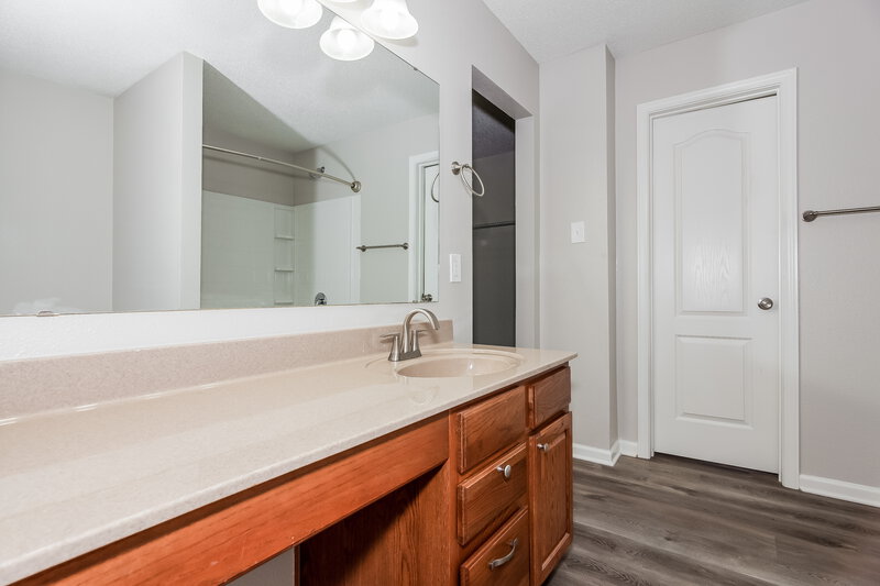 1,940/Mo, 133 Brinkley Park Dr Mount Holly, NC 28120 Main Bathroom View