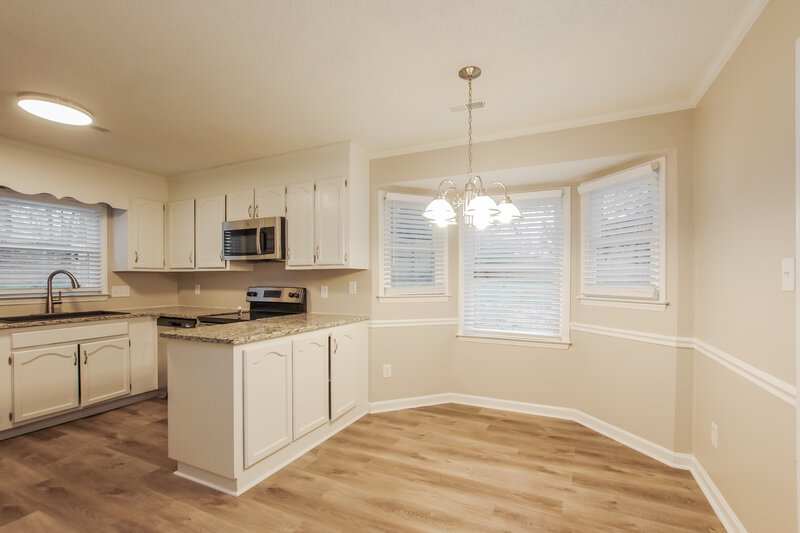 1,775/Mo, 2816 Royal Ridge Ln Charlotte, NC 28212 Dining Room View