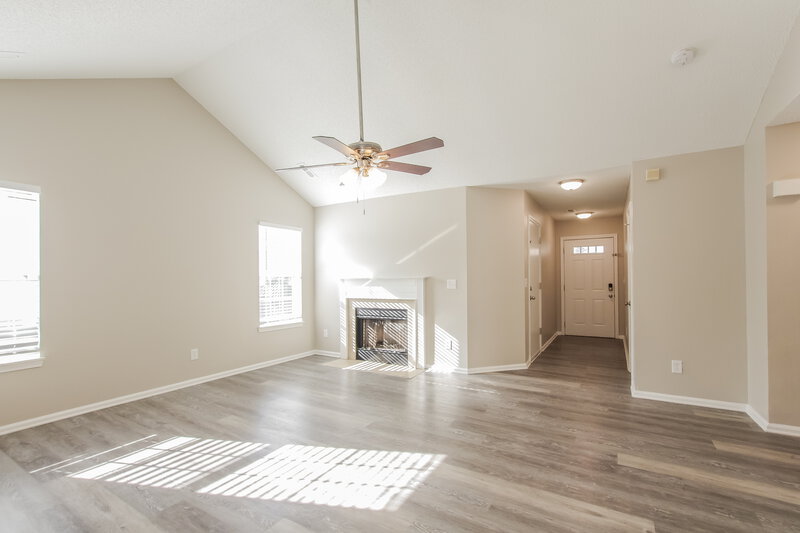 2,030/Mo, 8416 Bristol Ford Pl Charlotte, NC 28215 Living Room View