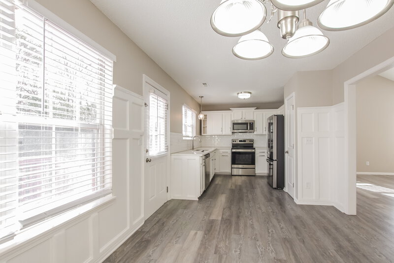 2,030/Mo, 8416 Bristol Ford Pl Charlotte, NC 28215 Dining Room View 2