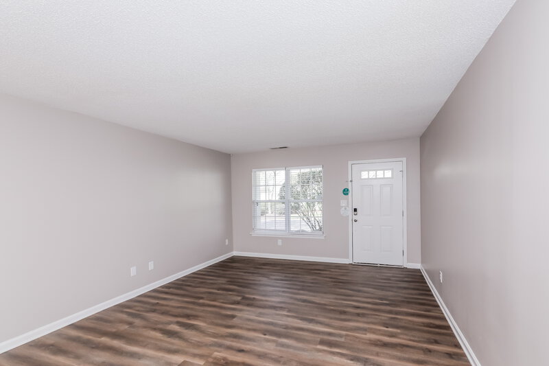 2,455/Mo, 8927 Scotch Heather Way Charlotte, NC 28277 Living Room View