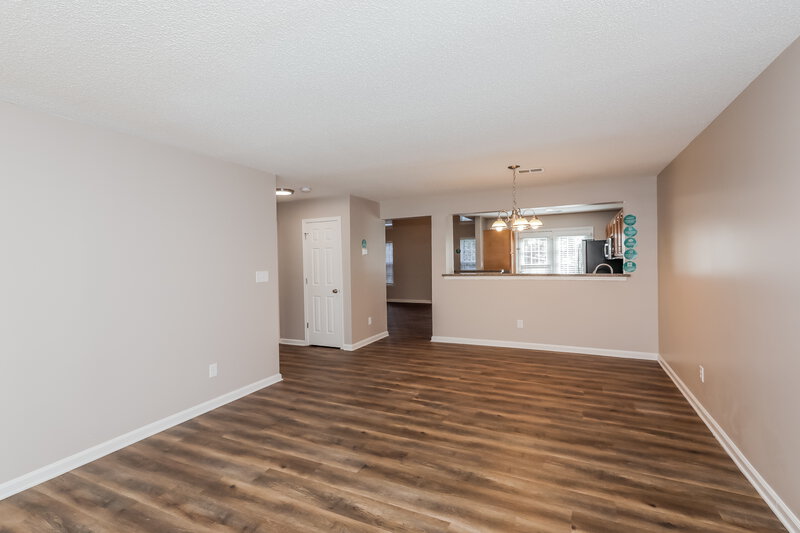 2,455/Mo, 8927 Scotch Heather Way Charlotte, NC 28277 Living Room View 2