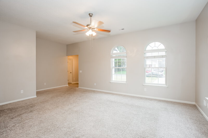 1,965/Mo, 5210 Grenelefe Village Rd Charlotte, NC 28269 Living Room View