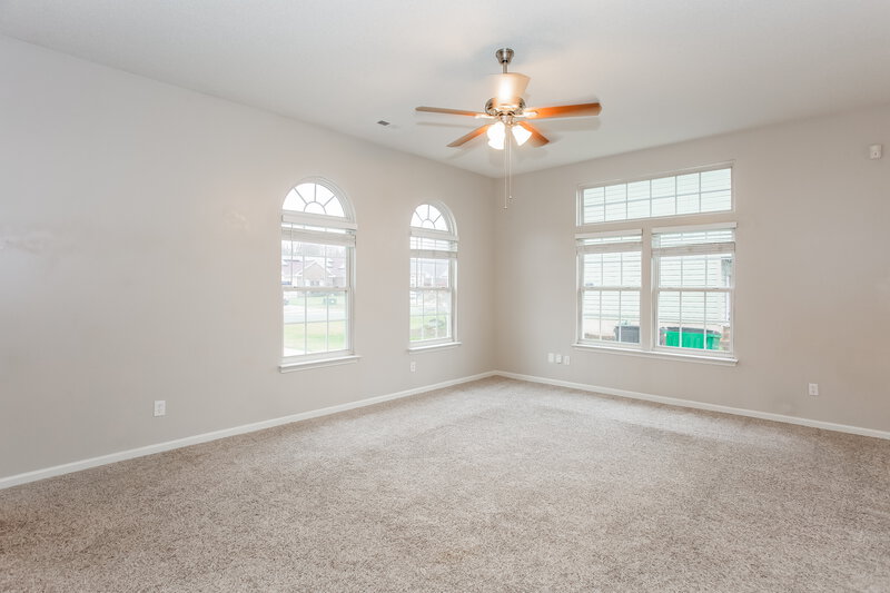 1,965/Mo, 5210 Grenelefe Village Rd Charlotte, NC 28269 Living Room View 2
