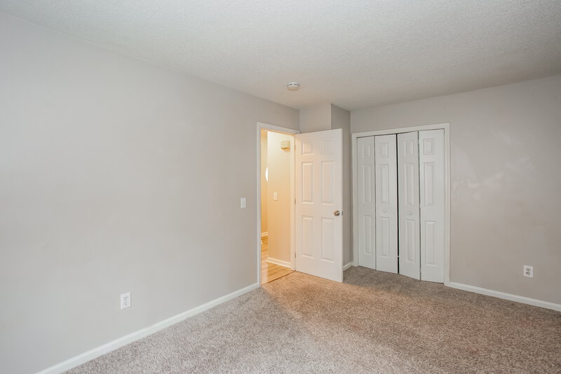 1,965/Mo, 5210 Grenelefe Village Rd Charlotte, NC 28269 Bedroom View