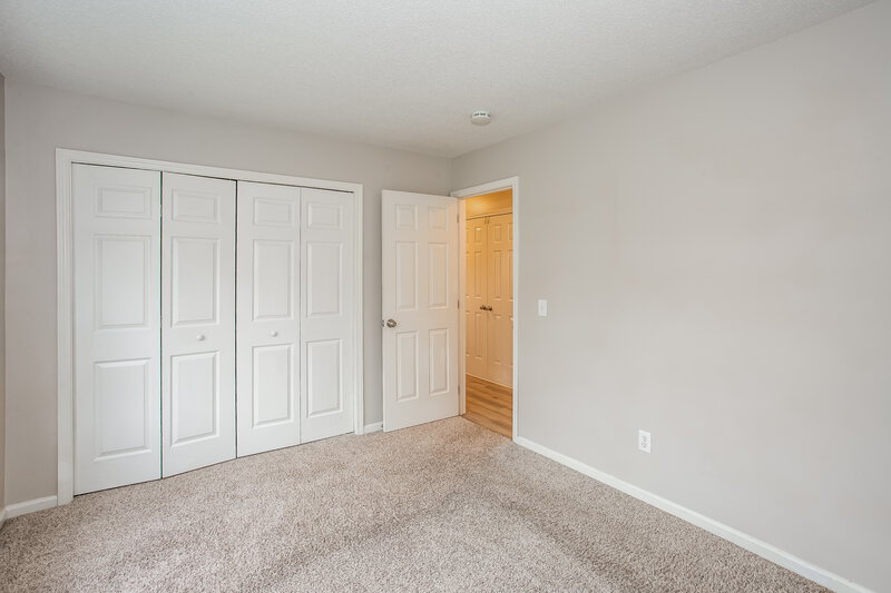 1,965/Mo, 5210 Grenelefe Village Rd Charlotte, NC 28269 Bedroom View 3