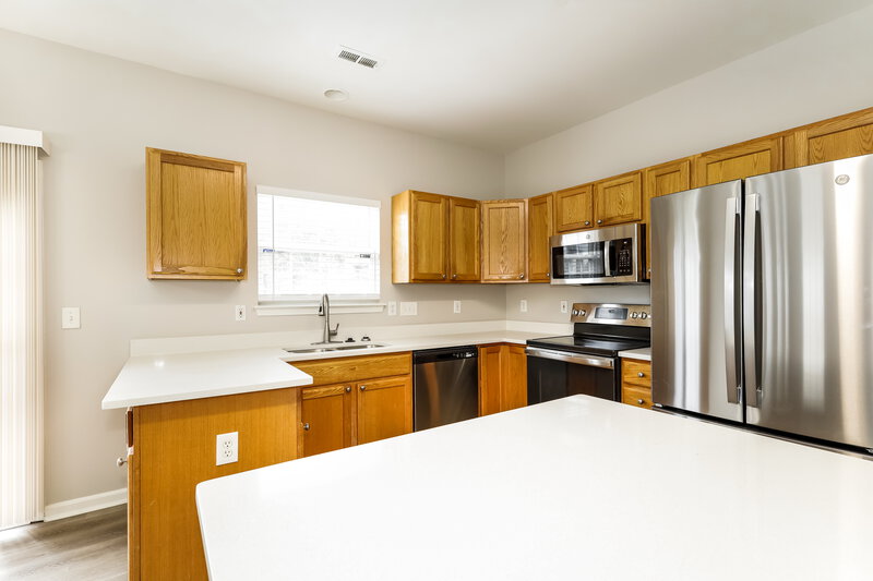 2,065/Mo, 12827 Winget Rd Charlotte, NC 28278 Kitchen View