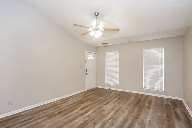 1,840/Mo, 8338 Houndstooth Dr Charlotte, NC 28227 Living Room View 2
