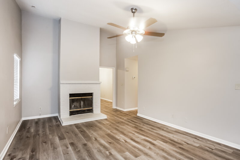 1,840/Mo, 8338 Houndstooth Dr Charlotte, NC 28227 Living Room View 3