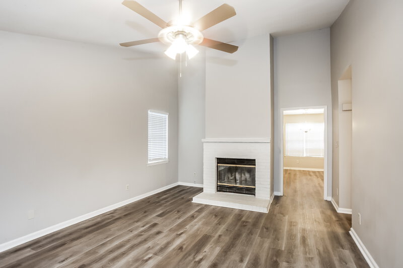 1,840/Mo, 8338 Houndstooth Dr Charlotte, NC 28227 Living Room View 4